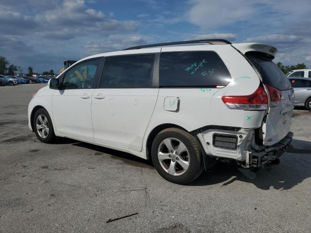 Obraz 2 z 2014 TOYOTA SIENNA LE 2014 z VIN 5TDKK3DC6ES458736