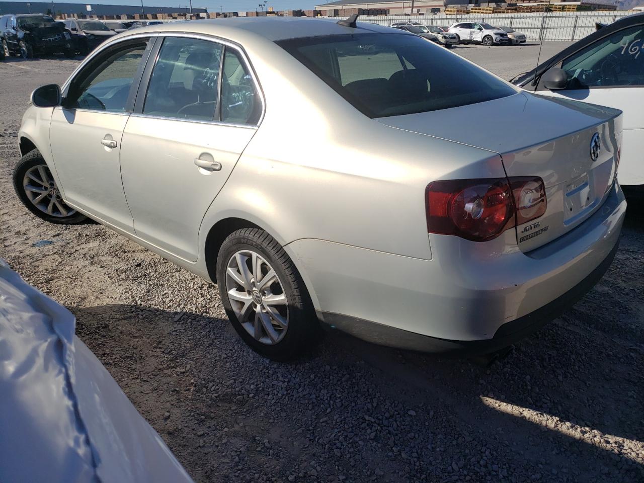 Image 2 of 2010 VOLKSWAGEN JETTA SE 2010 with VIN 3VWRZ7AJ6AM018737