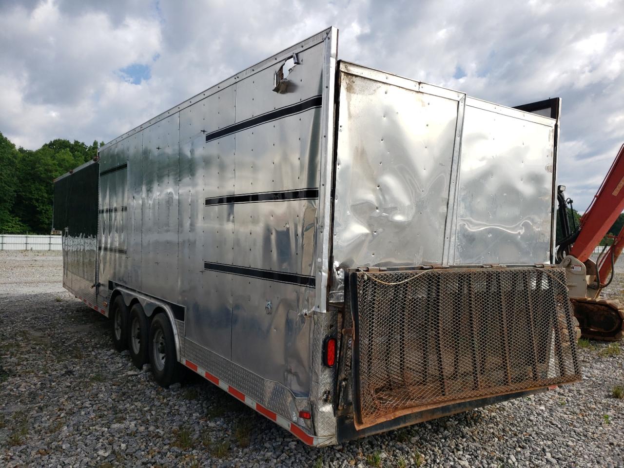 Image 3 of 2017 WORKHORSE CUSTOM CHASSIS TRAILER 2017 with VIN 5WKGE3838H1042982