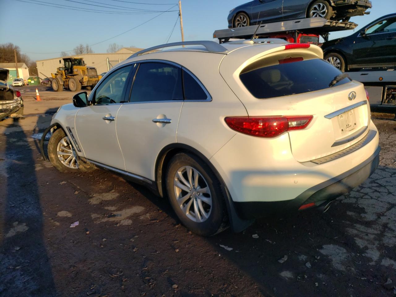 Obraz 2 z 2015 INFINITI QX70  2015 z VIN JN8CS1MW9FM481285