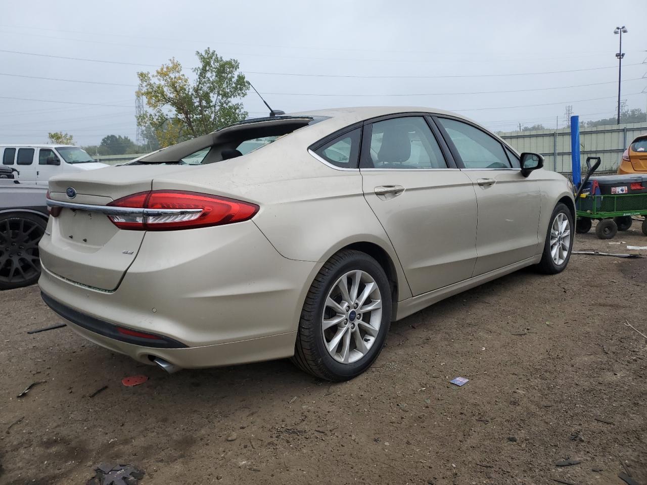 Image 3 of 2017 FORD FUSION SE 2017 with VIN 3FA6P0H70HR109065