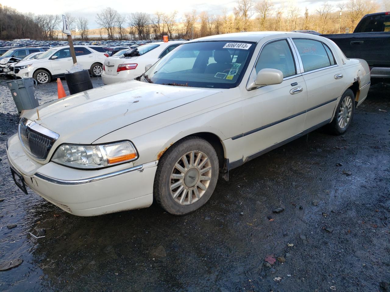 2004 LINCOLN TOWN CAR ULTIMATE 2004 image