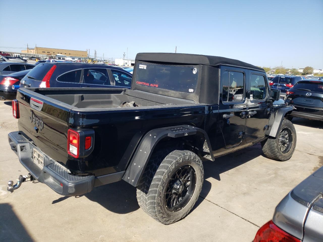 Image 3 of 2020 JEEP GLADIATOR SPORT 2020 with VIN 1C6HJTAG9LL113114