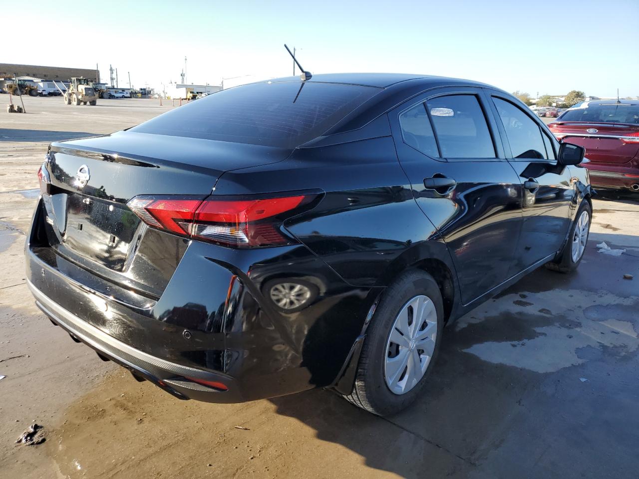 Изображение 3 2021 NISSAN VERSA S 2021 с VIN 3N1CN8DV2ML897160