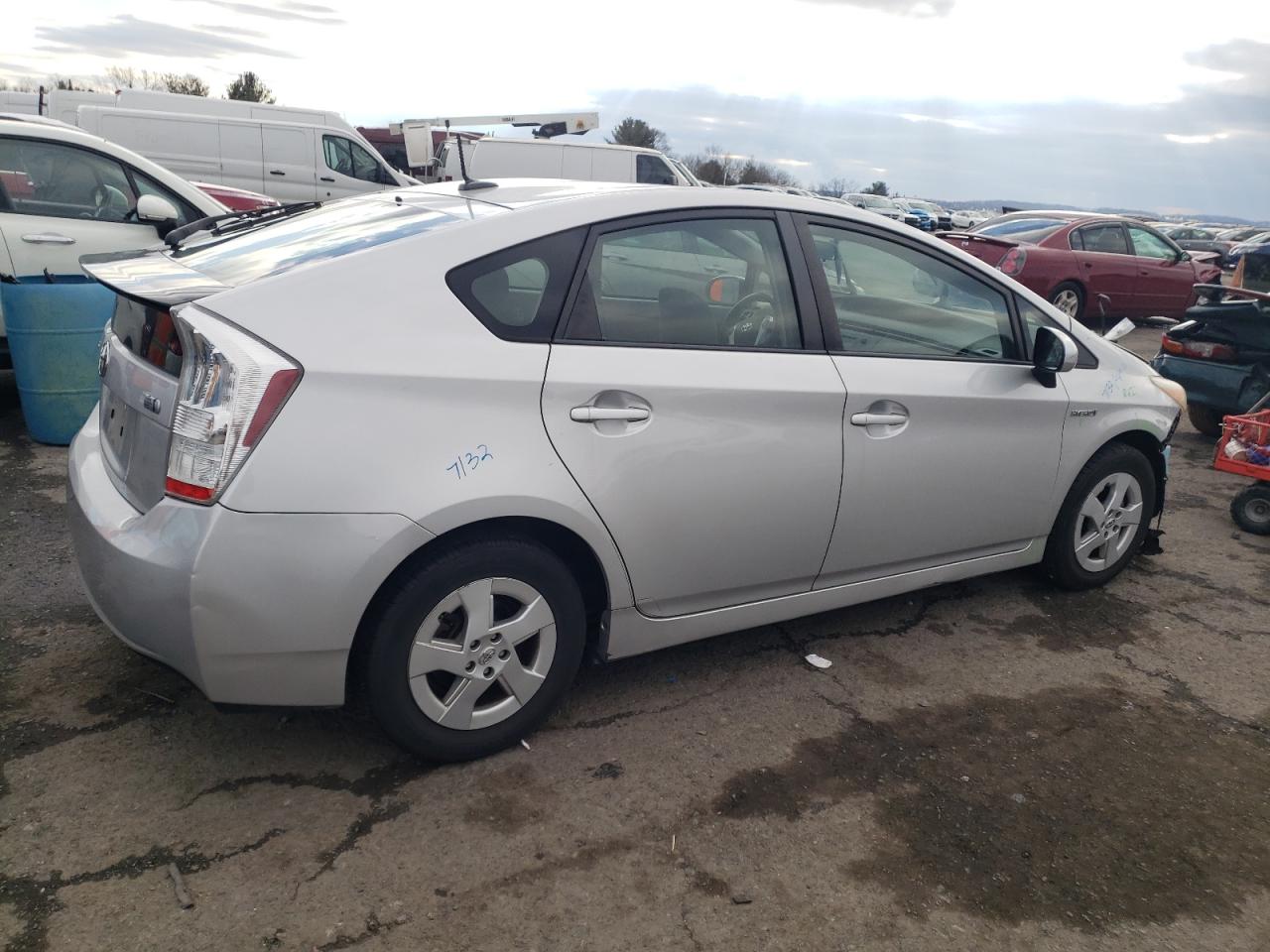 Изображение 3 2011 TOYOTA PRIUS  2011 с VIN JTDKN3DU4B0274104