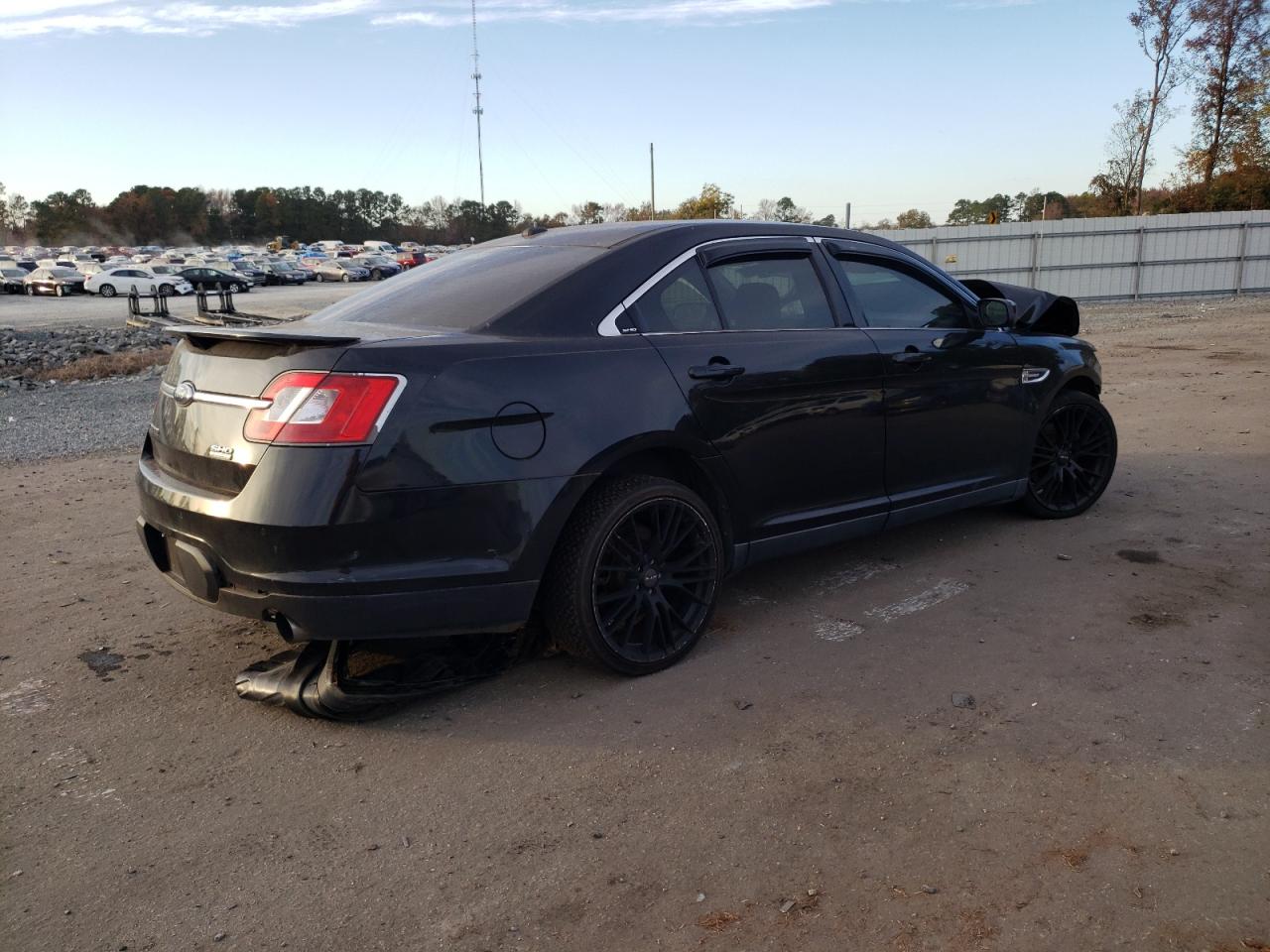 Image 3 of 2010 FORD TAURUS SHO 2010 with VIN 1FAHP2KT2AG106420
