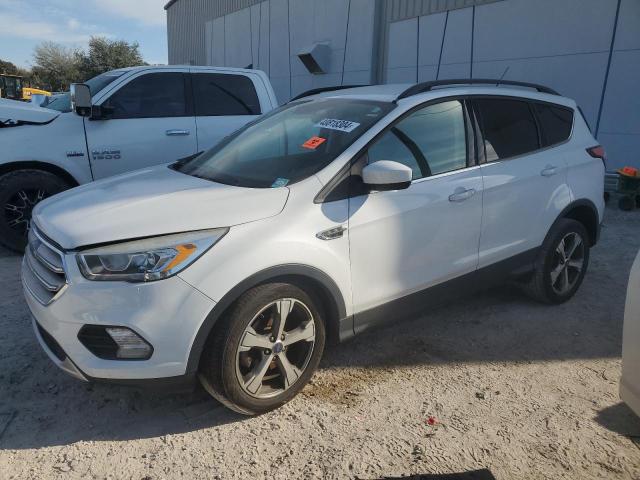 Изображение 1 2017 FORD ESCAPE SE 2017 с VIN 1FMCU0GD3HUD65587