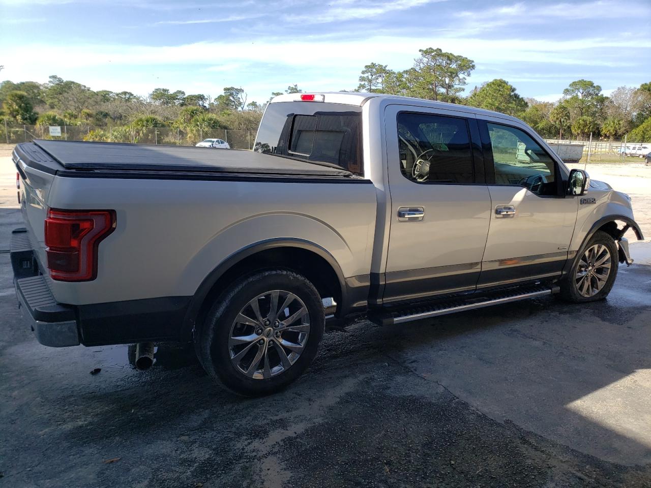 Image 3 of 2015 FORD F150 SUPERCREW 2015 with VIN 1FTEW1CG9FKE33770