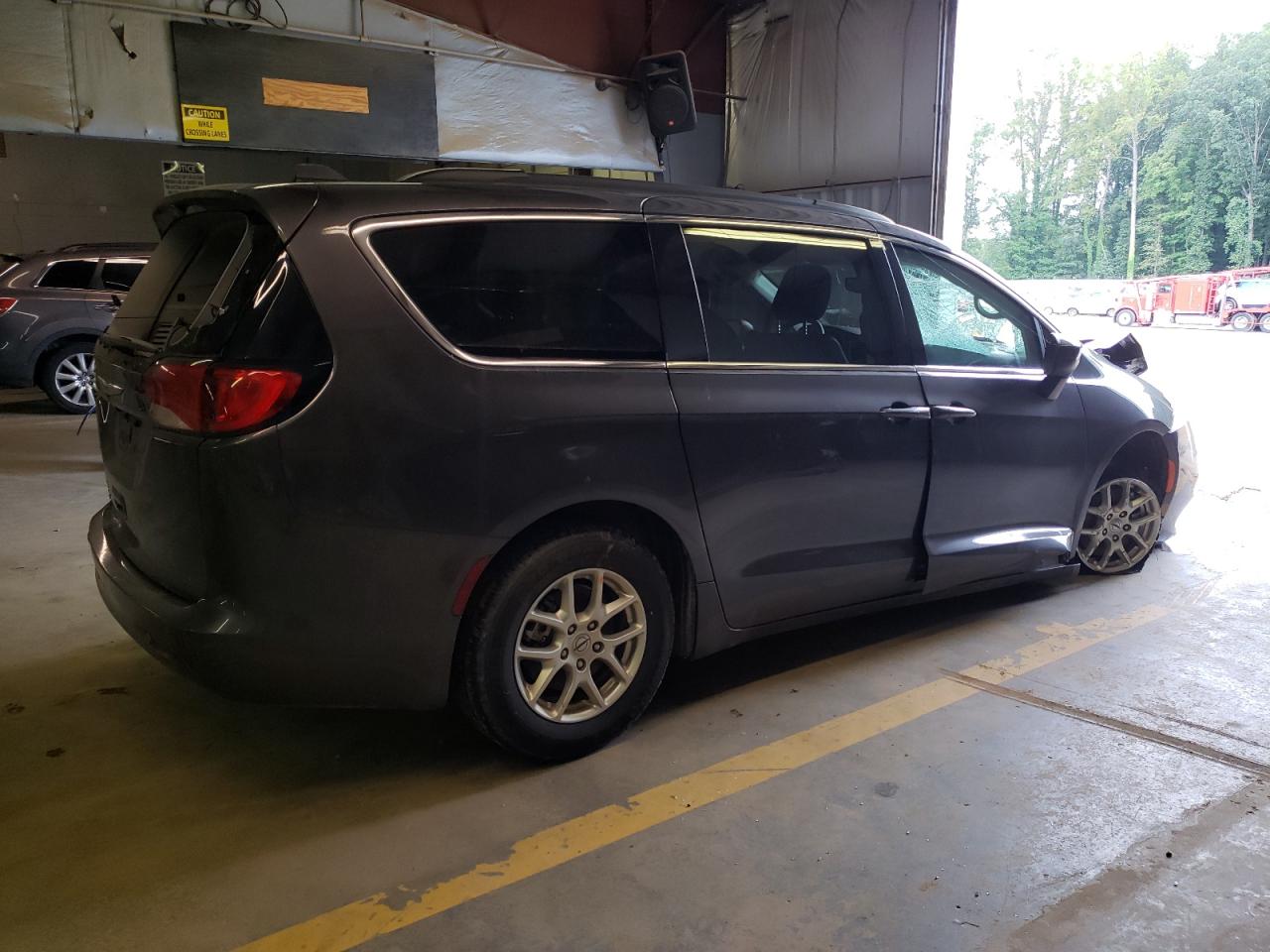 Изображение 3 2021 CHRYSLER VOYAGER LXI 2021 с VIN 2C4RC1DG4MR543469