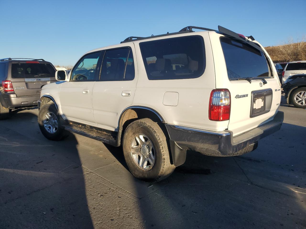 Image 2 of 2001 TOYOTA 4RUNNER SR5 2001 with VIN JT3HN86R919059204