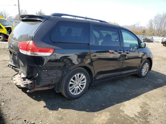 Obraz 3 z 2013 TOYOTA SIENNA XLE 2013 z VIN 5TDYK3DC3DS334903