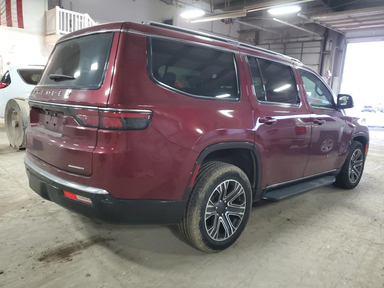 Image 3 of 2022 JEEP WAGONEER SERIES III 2022 with VIN 1C4SJVDT7NS201123