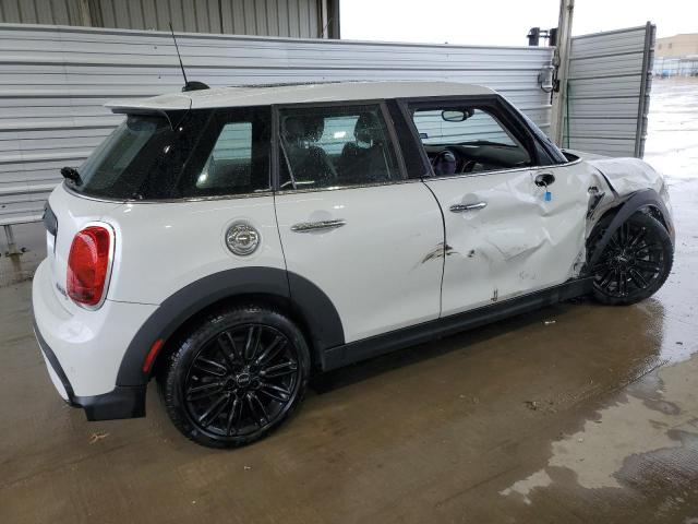 Obraz 3 z 2024 MINI COOPER S 2024 z VIN WMW53DK08R2V09205