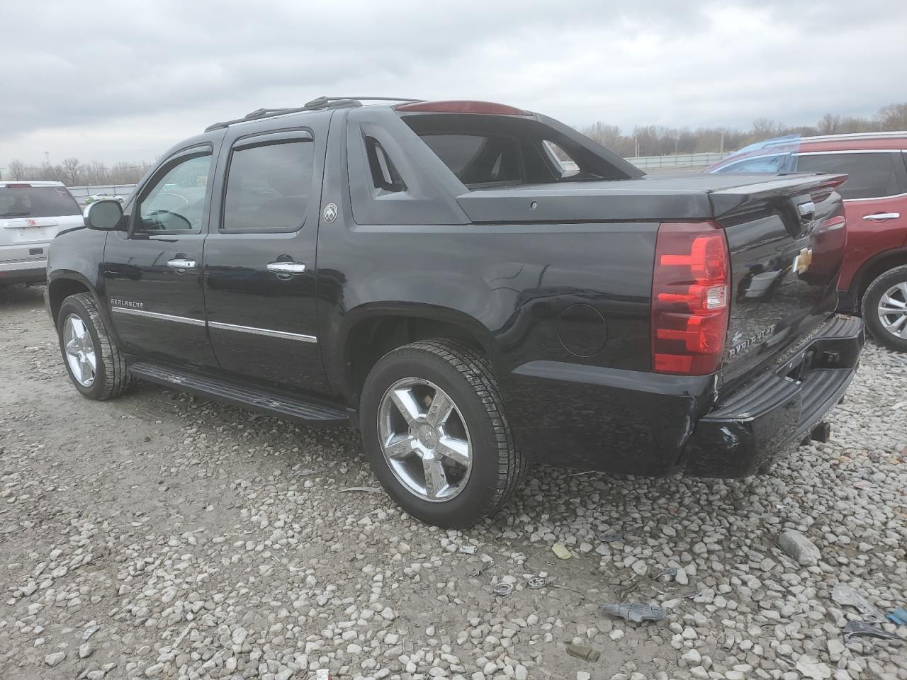 Изображение 2 2013 CHEVROLET AVALANCHE LTZ 2013 с VIN 3GNTKGE73DG194280