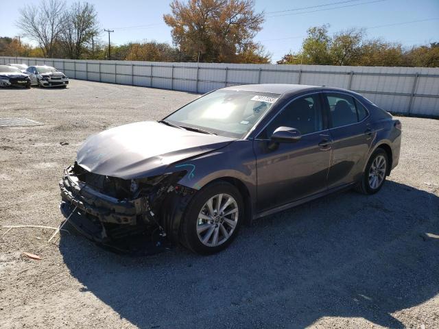 Obraz 1 z 2022 TOYOTA CAMRY LE 2022 z VIN 4T1C11AK5NU649644