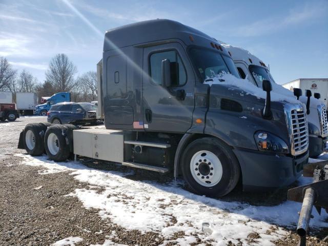 Изображение 2017 FREIGHTLINER CASCADIA 113  2017