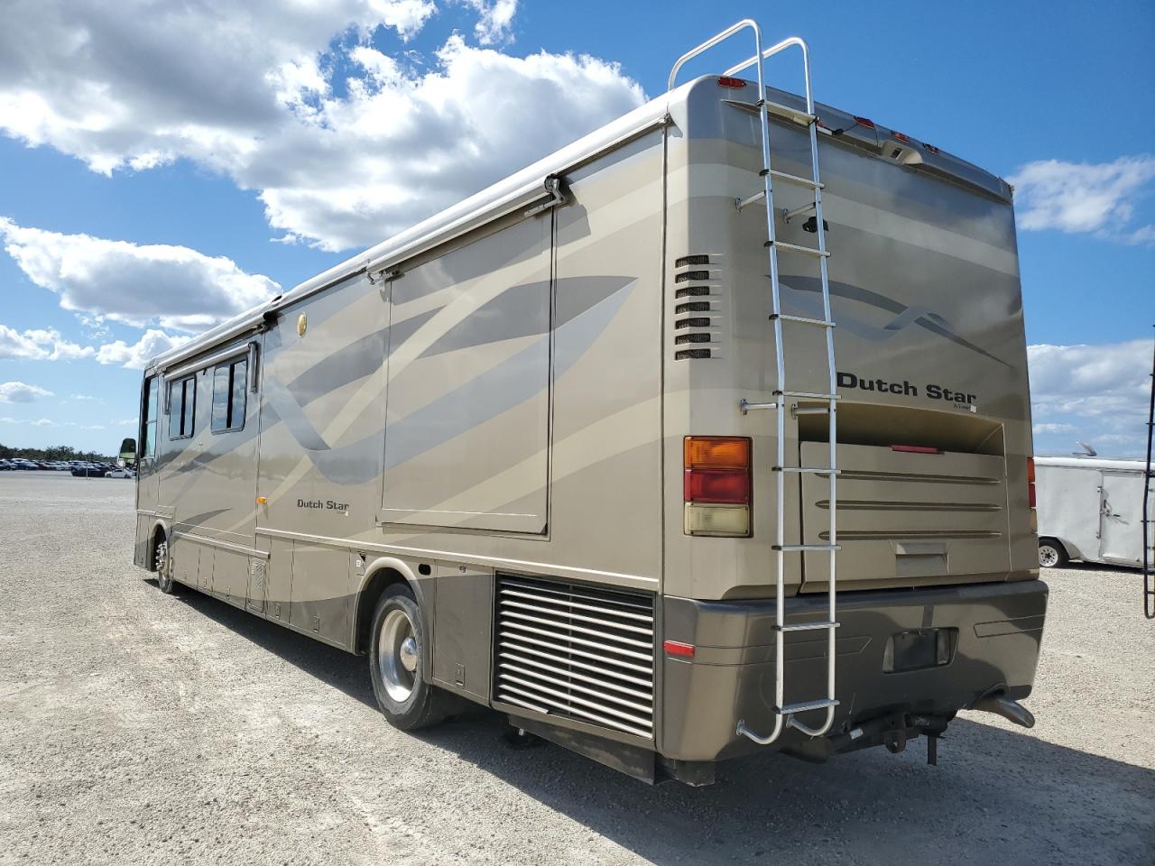 Obraz 3 z 2004 SPARTAN MOTORS MOTORHOME 4VZ 2004 z VIN 4VZBR1D954C045628