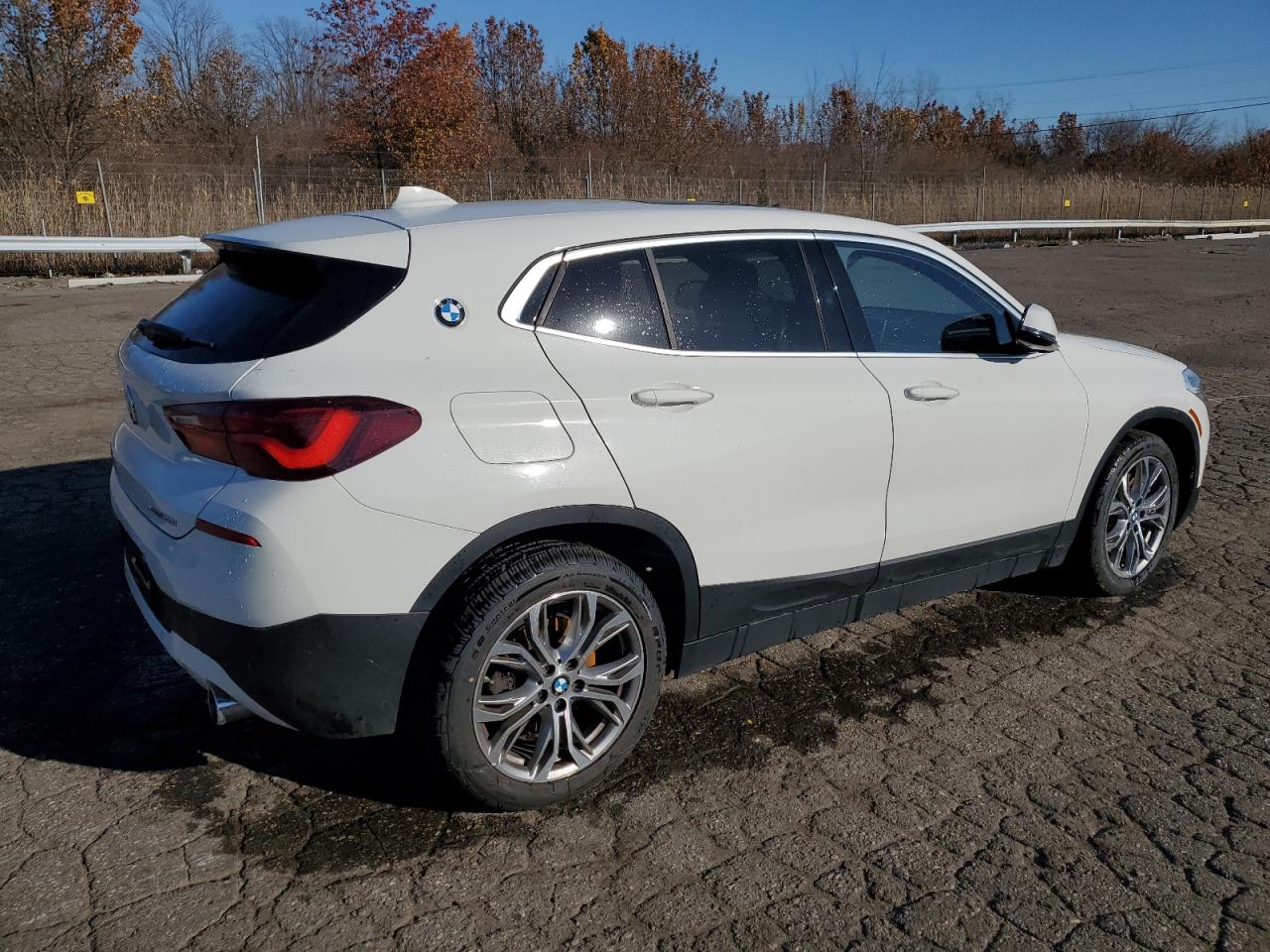 Image 3 of 2022 BMW X2 XDRIVE28I 2022 with VIN WBXYJ1C08N5U23519