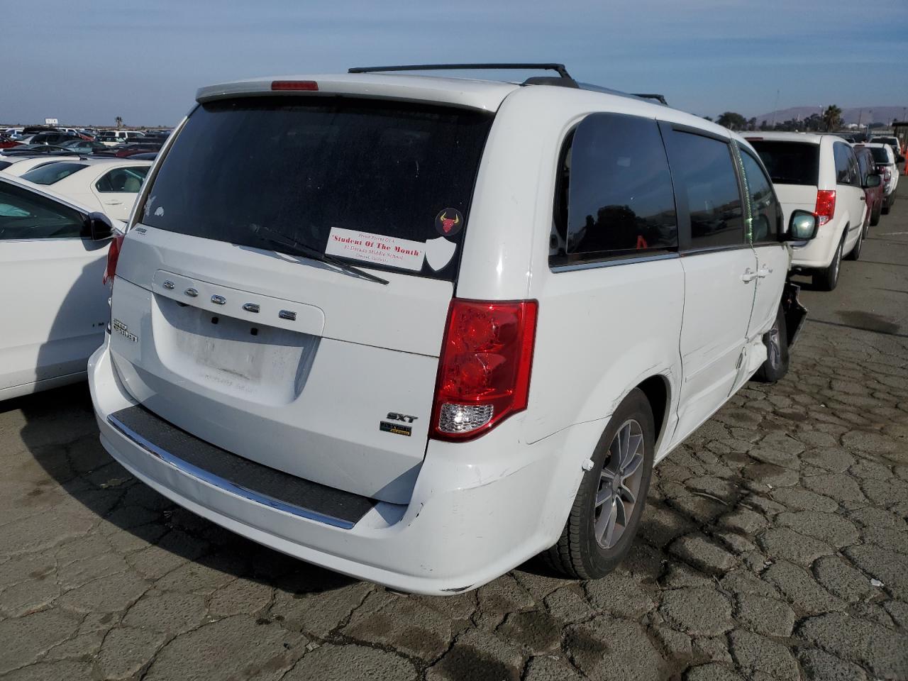 Image 3 of 2017 DODGE GRAND CARAVAN SXT 2017 with VIN 2C4RDGCGXHR865279