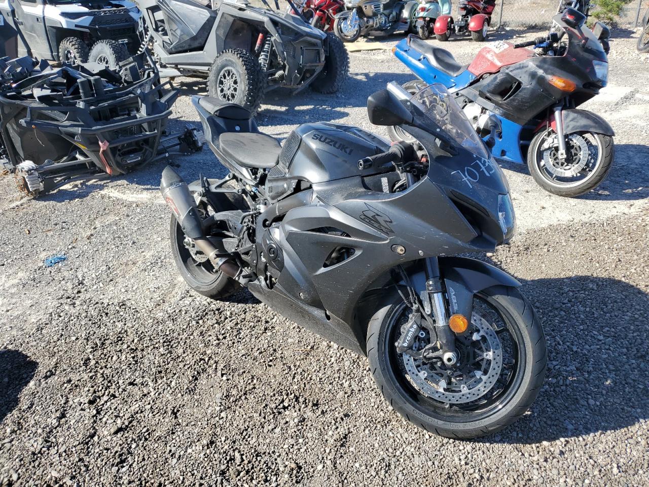 Image 1 of 2021 SUZUKI GSX-R1000  2021 with VIN JS1DM11B0M7100053