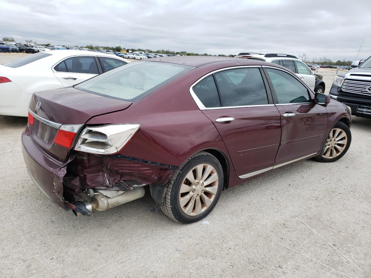 Image 3 of 2013 HONDA ACCORD EX 2013 with VIN 1HGCR2F77DA097850