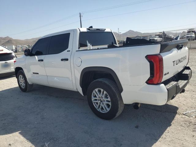 Изображение 2 2023 TOYOTA TUNDRA CREWMAX SR 2023 с VIN 5TFLA5DB9PX085974