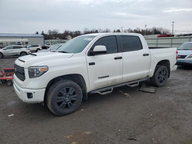 Изображение 2018 TOYOTA TUNDRA CREWMAX SR5 2018