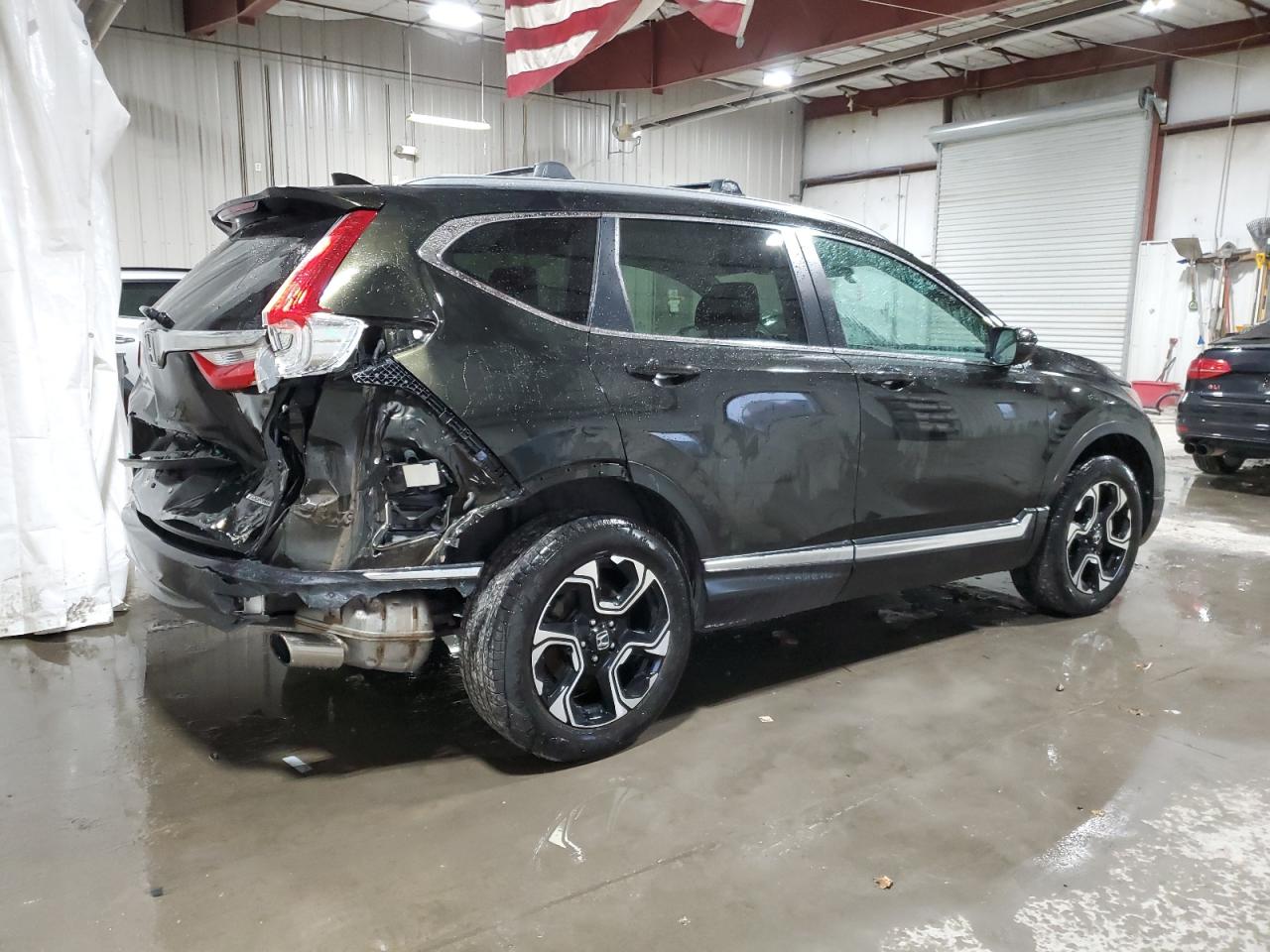 Image 3 of 2017 HONDA CR-V TOURING 2017 with VIN 5J6RW2H95HL013092