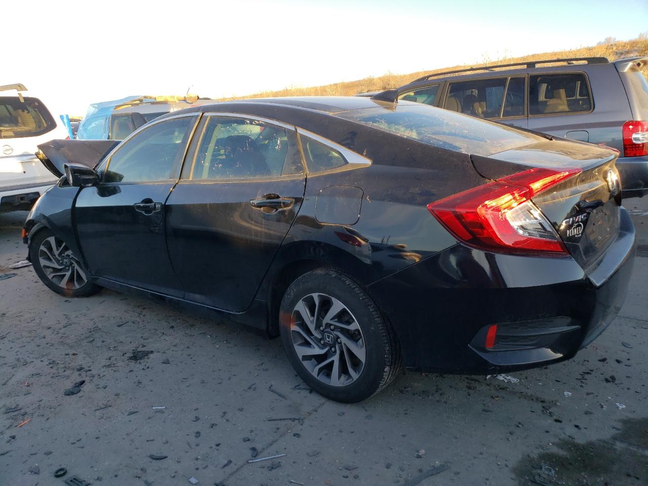 Image 2 of 2018 HONDA CIVIC EX 2018 with VIN 2HGFC2F77JH502486