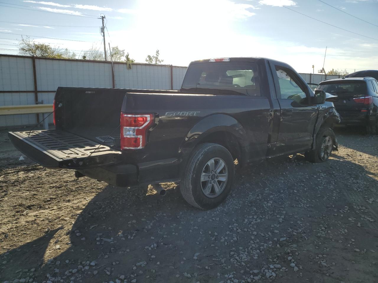 Obraz 3 z 2019 FORD F150  2019 z VIN 1FTMF1CBXKKE34338