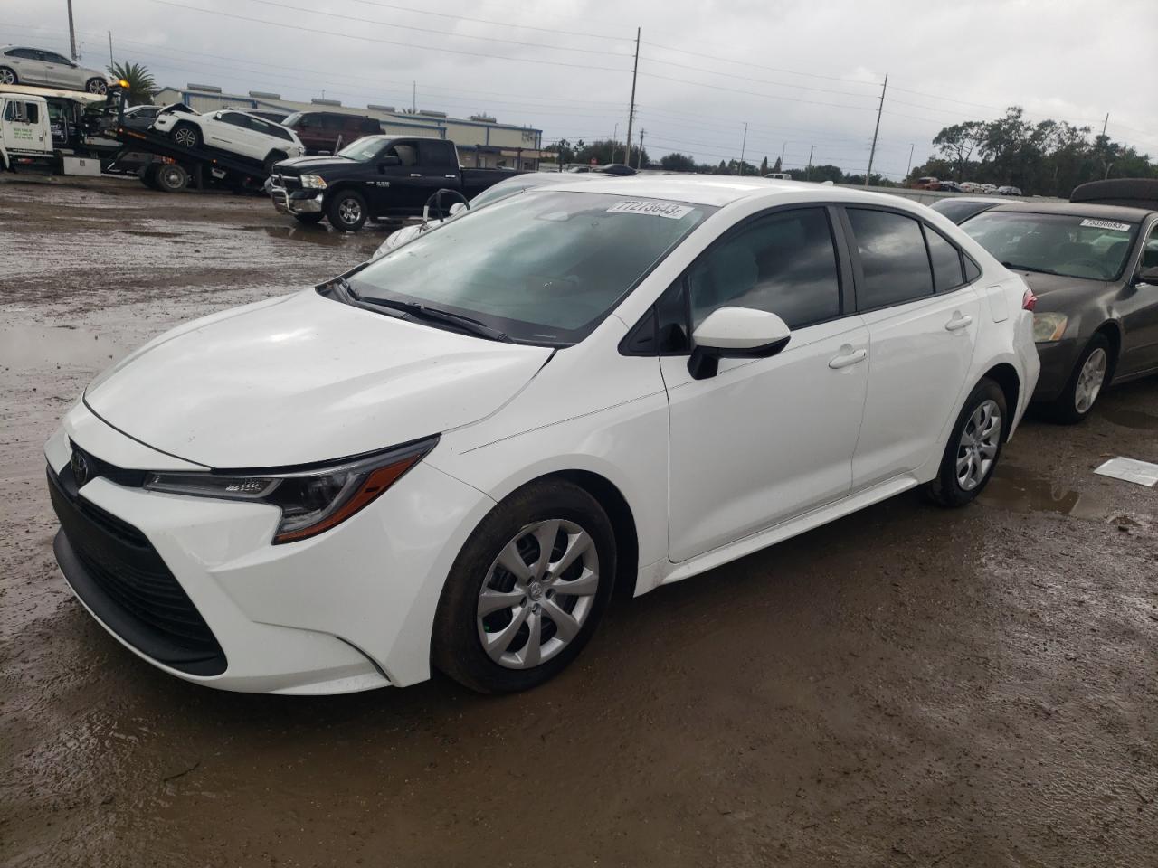 Изображение 1 2024 TOYOTA COROLLA LE 2024 с VIN 5YFB4MDE4RP092372