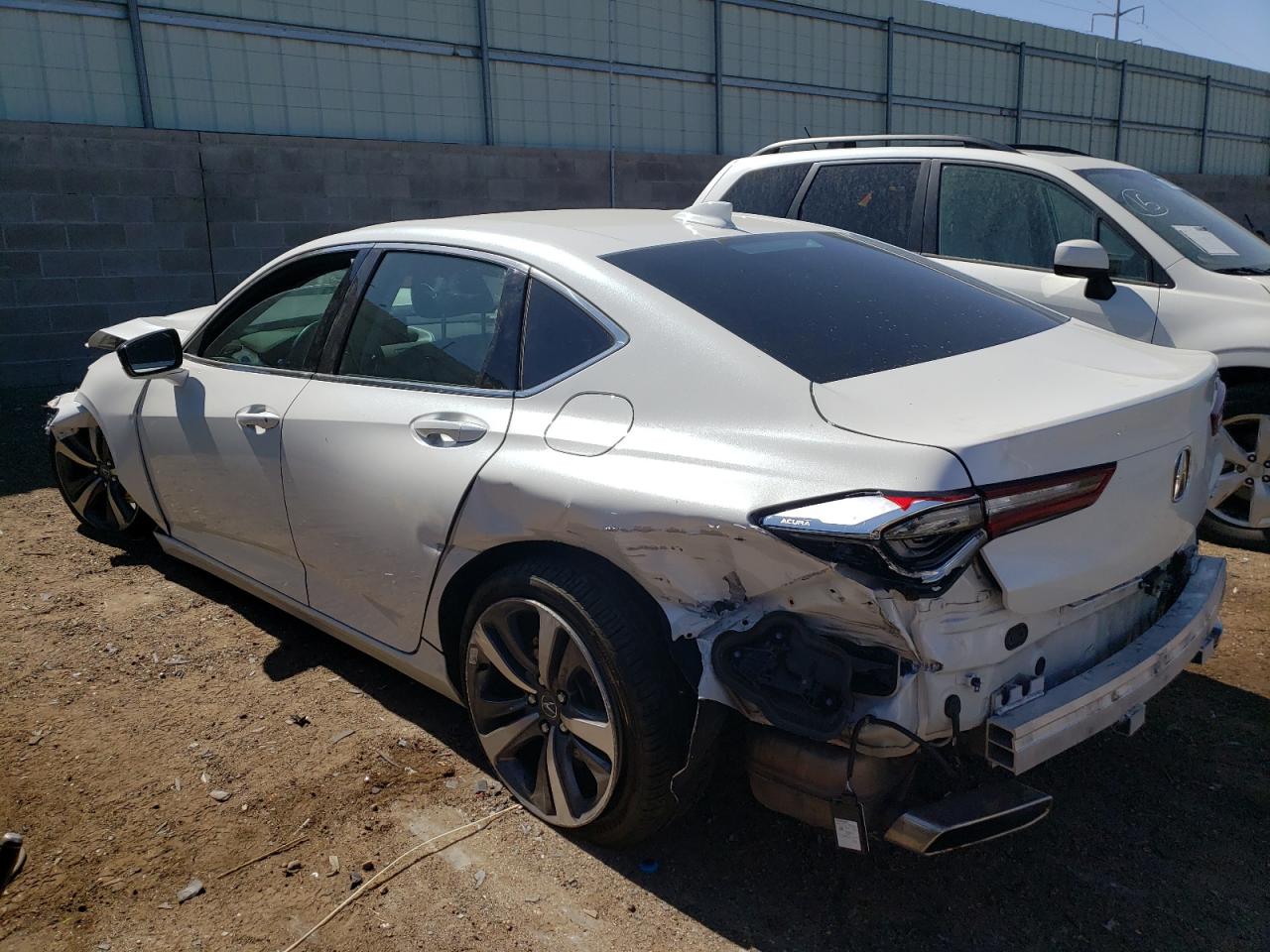 Obraz 2 z 2021 ACURA TLX ADVANCE 2021 z VIN 19UUB6F60MA000219