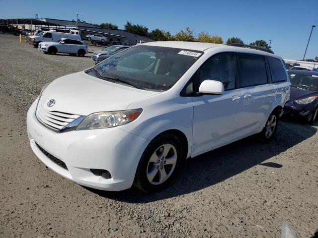 Image 1 of 2015 TOYOTA SIENNA LE 2015 with VIN 5TDKK3DC6FS530925