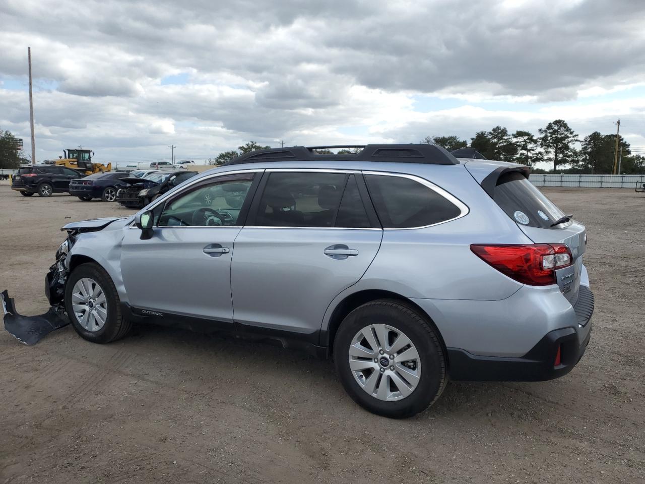 Image 2 of 2019 SUBARU OUTBACK 2.5I PREMIUM 2019 with VIN 4S4BSAFC2K3262559