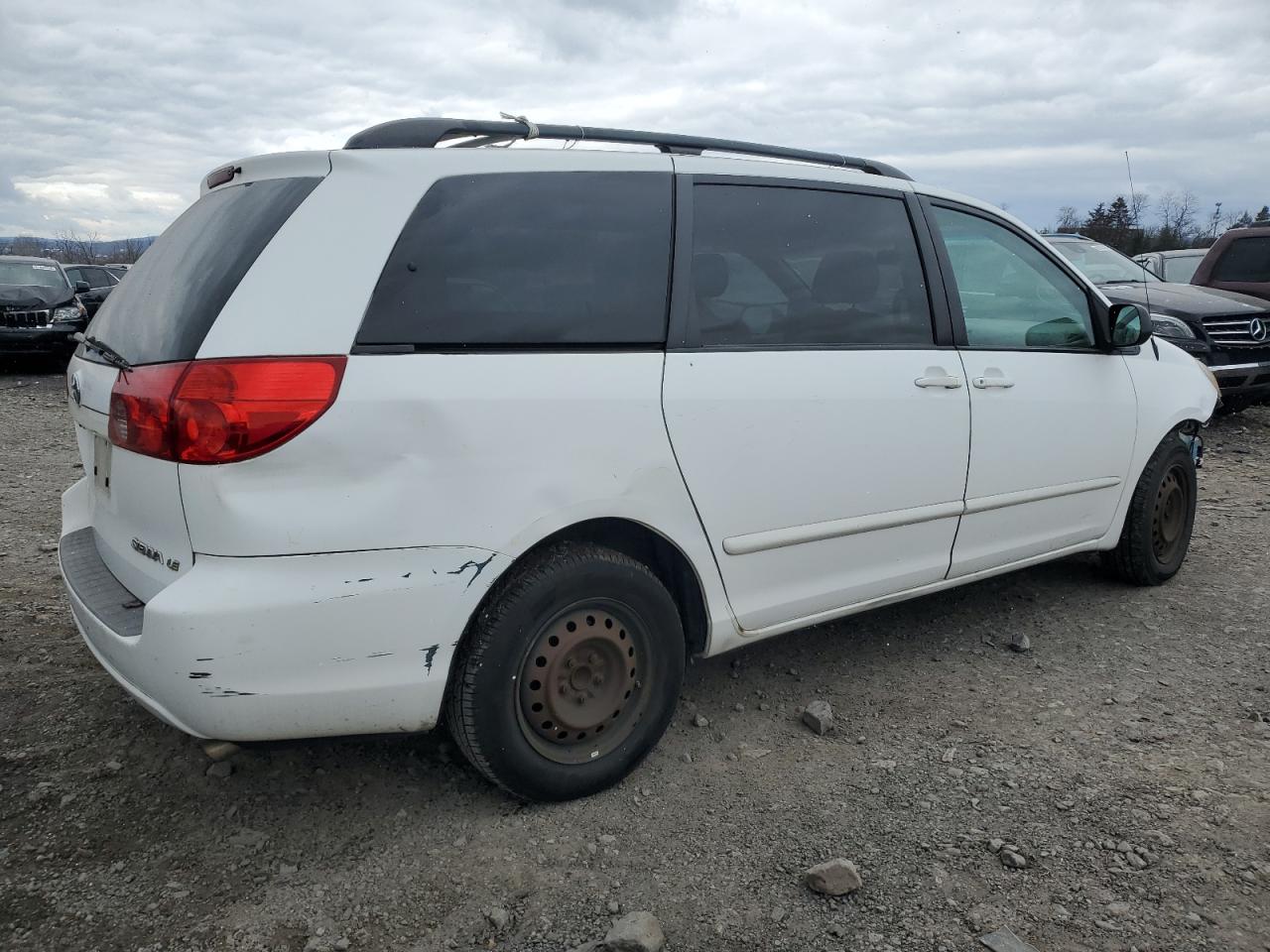 Image 3 of 2008 TOYOTA SIENNA CE 2008 with VIN 5TDZK23C68S116928