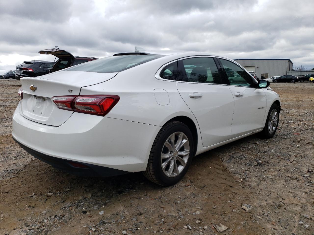 Изображение 3 2020 CHEVROLET MALIBU LT 2020 с VIN 1G1ZD5ST2LF062011