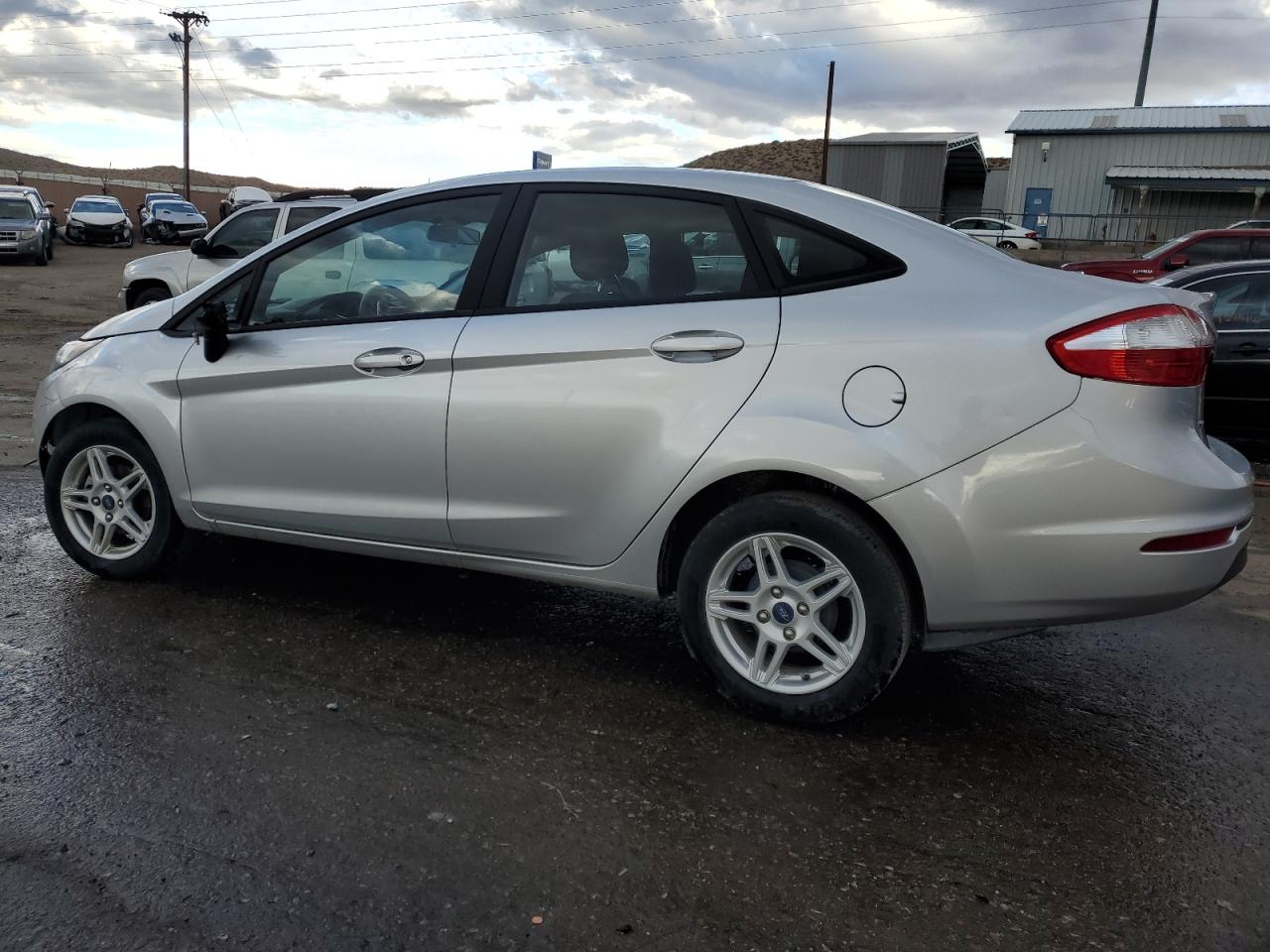 Image 2 of 2019 FORD FIESTA SE 2019 with VIN 3FADP4BJ4KM163718