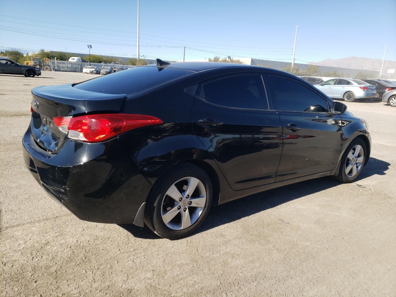 Изображение 3 2013 HYUNDAI ELANTRA GLS 2013 с VIN 5NPDH4AEXDH398967