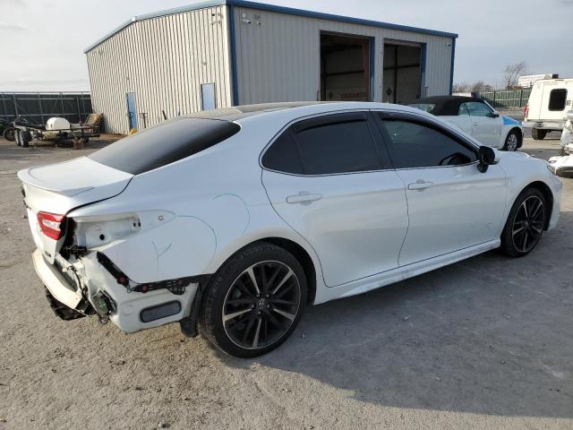 Image 3 of 2018 TOYOTA CAMRY XSE 2018 with VIN 4T1B61HK3JU125647