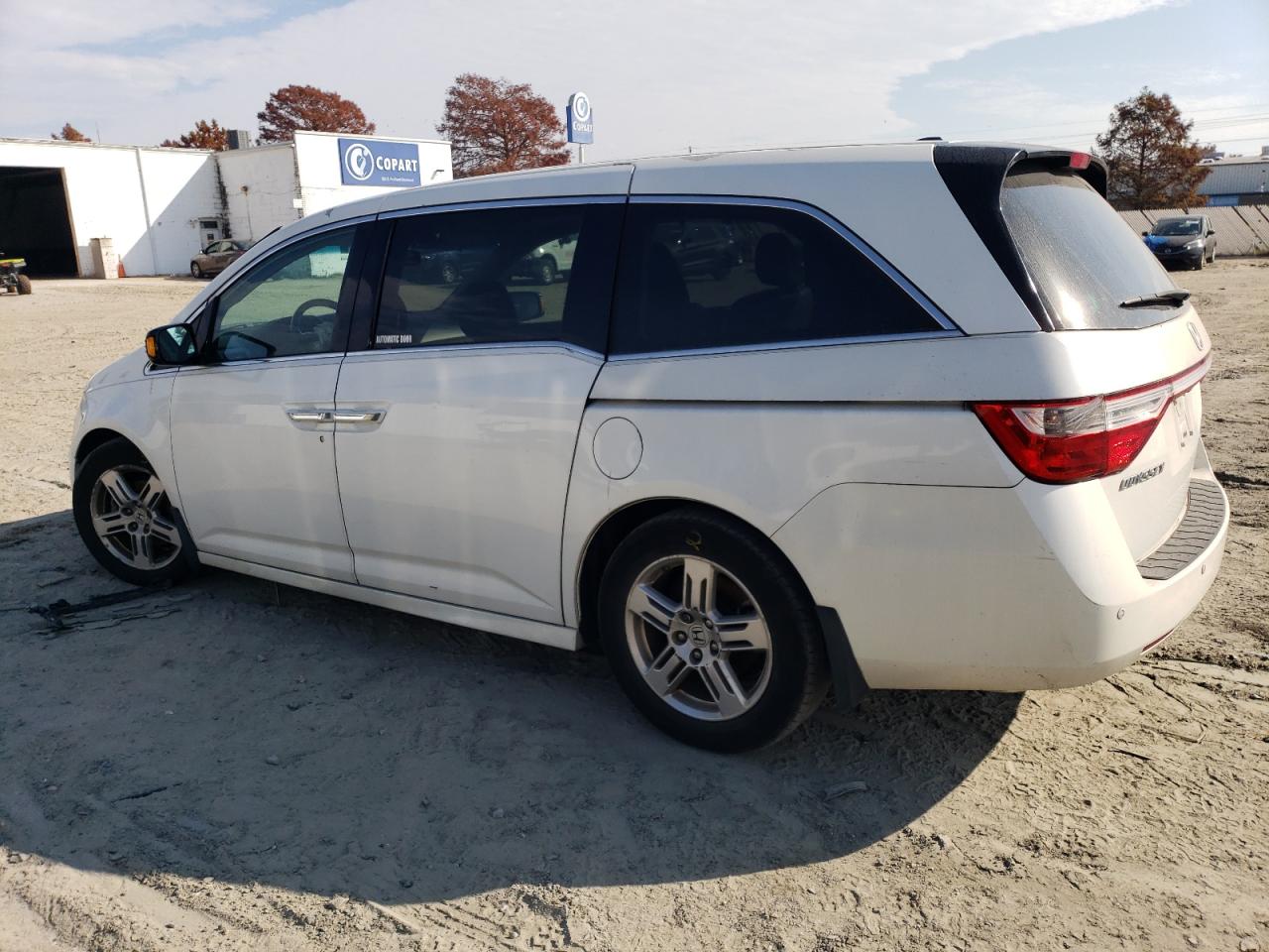 Image 2 of 2012 HONDA ODYSSEY TOURING 2012 with VIN 5FNRL5H91CB005552