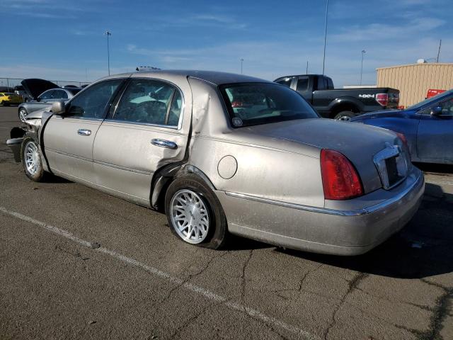 Image 2 of 1999 LINCOLN TOWN CAR SIGNATURE 1999 with VIN 1LNFM82W3XY611159