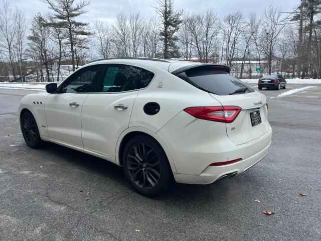 Obraz 3 z 2018 MASERATI LEVANTE LUXURY 2018 z VIN ZN661XUL2JX298580