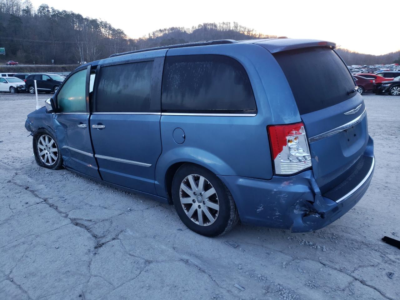 Изображение 2 2012 CHRYSLER TOWN & COUNTRY TOURING L 2012 с VIN 2C4RC1CG7CR119882