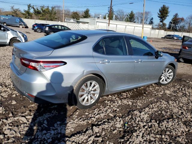 Obraz 3 z 2018 TOYOTA CAMRY L 2018 z VIN 4T1B11HK9JU111234