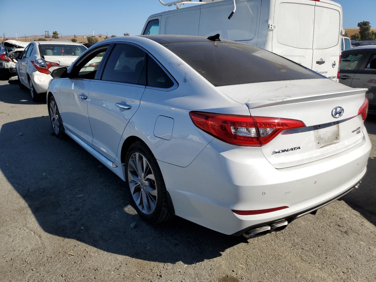 Image 2 of 2015 HYUNDAI SONATA SPORT 2015 with VIN 5NPE34AB8FH117440