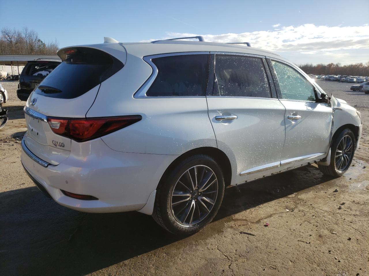 Изображение 3 2017 INFINITI QX60  2017 с VIN 5N1DL0MN6HC547147