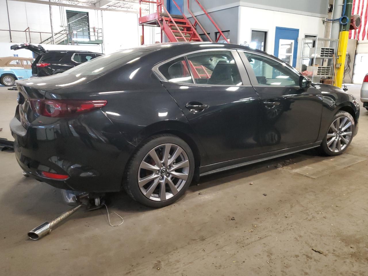 Image 3 of 2021 MAZDA 3 SELECT 2021 with VIN JM1BPABL5M1323655