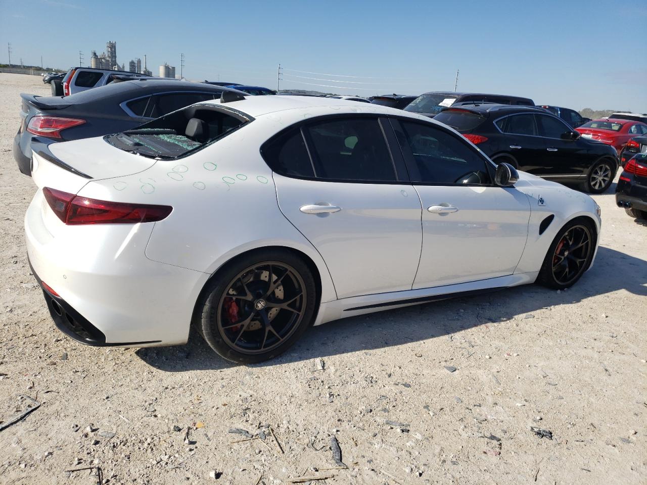 Image 3 of 2017 ALFA ROMEO GIULIA QUADRIFOGLIO 2017 with VIN ZARFAEAV3H7560392