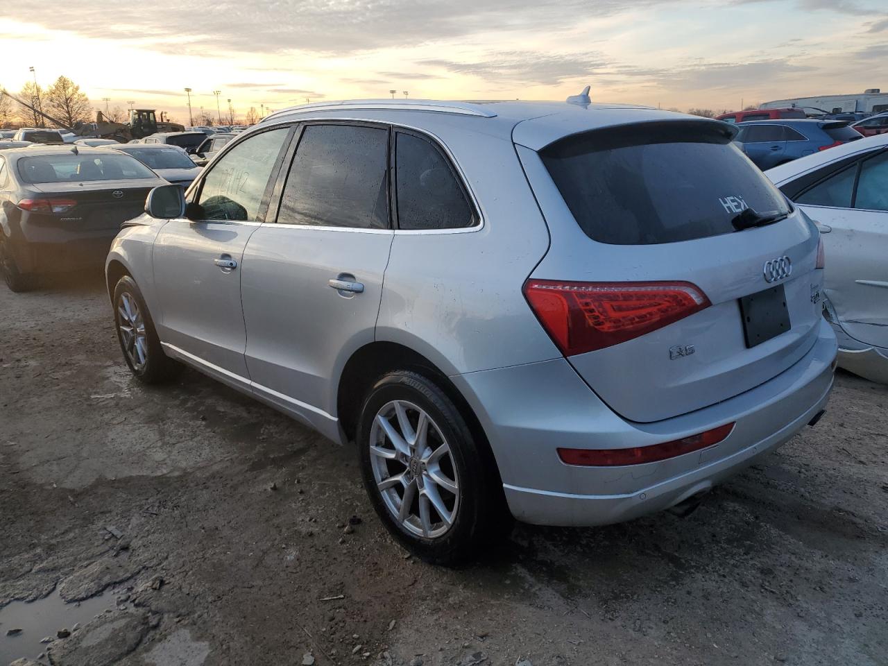 Image 2 of 2012 AUDI Q5 PREMIUM PLUS 2012 with VIN WA1LFAFP8CA020074