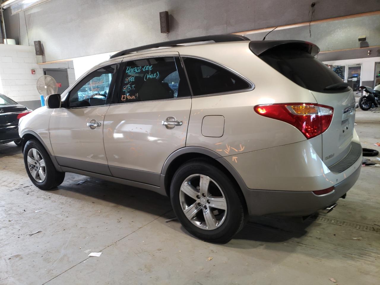 Изображение 2 2009 HYUNDAI VERACRUZ GLS 2009 с VIN KM8NU73C99U082885